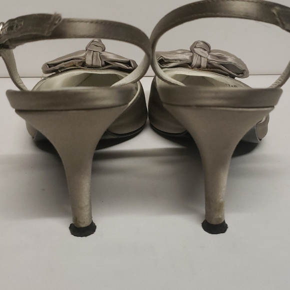Stuart Weitzman Satin slingback heels - Picture 3 of 11
